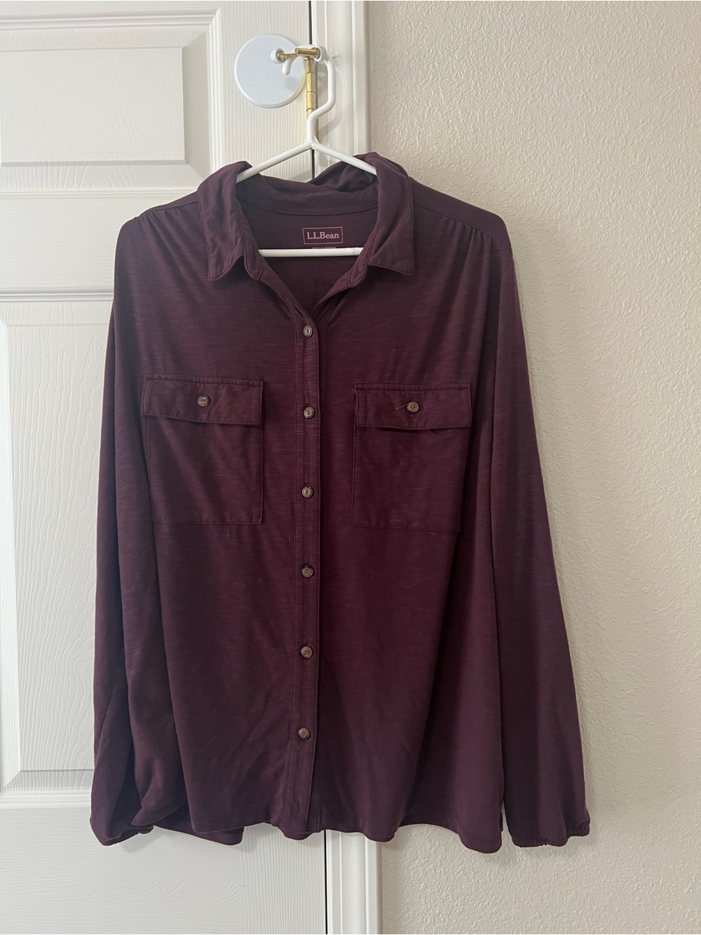 L.L.Bean Women’s 1X Plus Burgundy Button Front Utility Shirt 526780